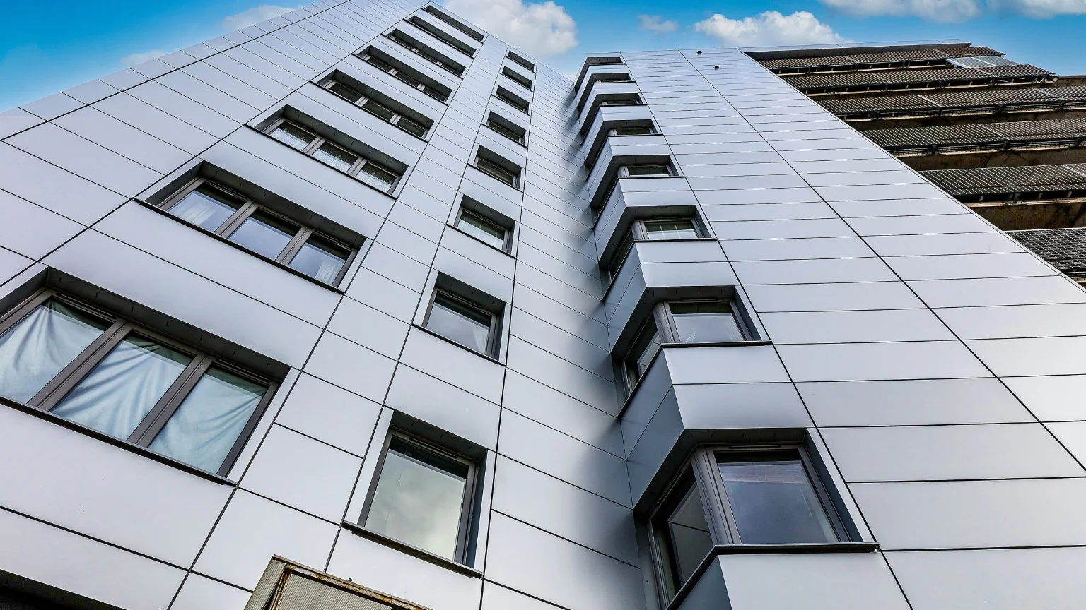 Aluminium rainscreen façade at Wick Lane